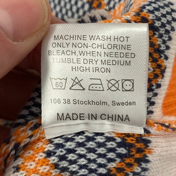 Whataburger Ugly Christmas Sweater Vest Size S - Picture 6 of 6